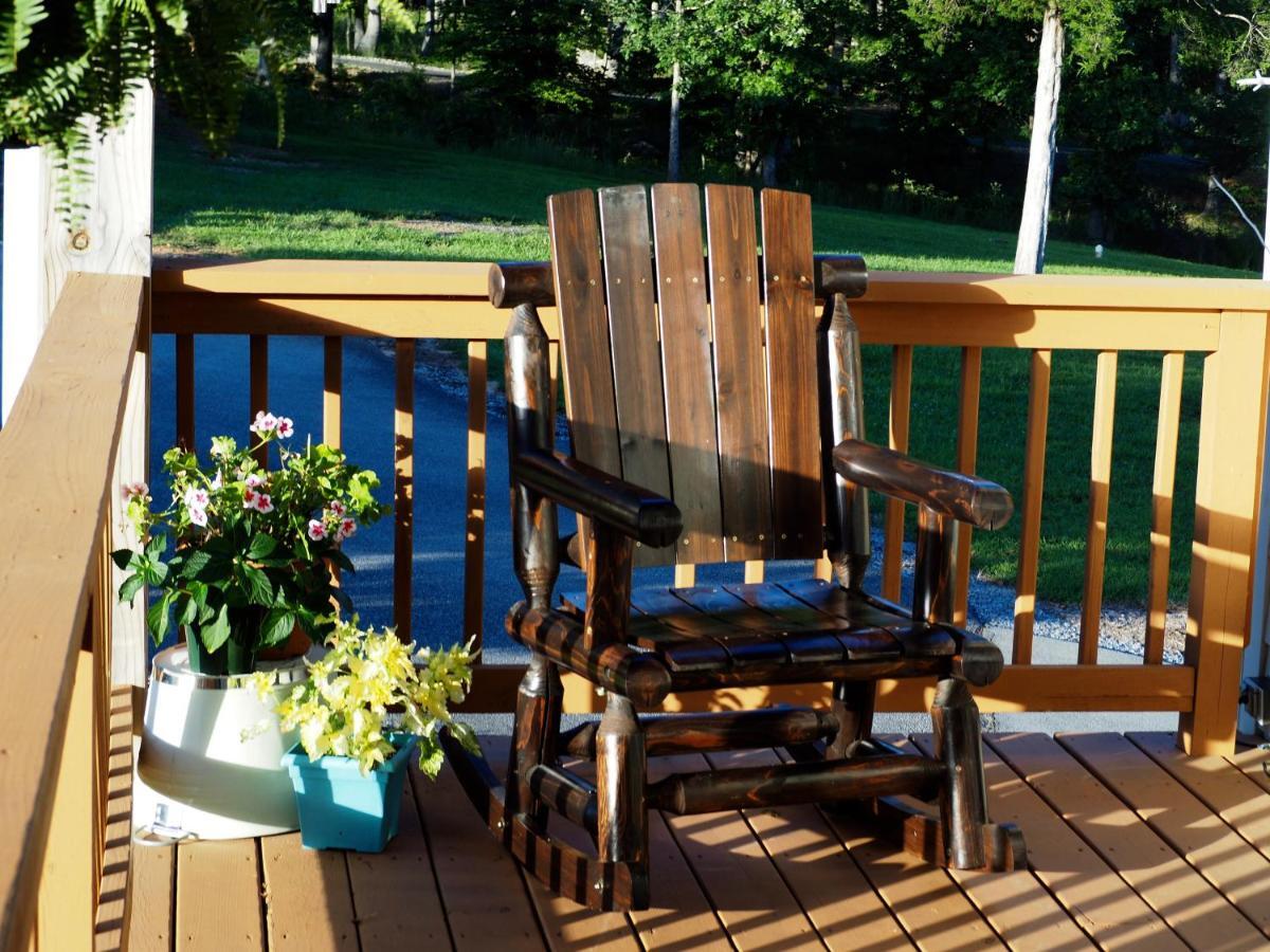 Bedford Landings Bed & Breakfast Moneta Exterior photo